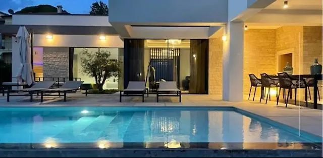 Villa Zora Markovac
